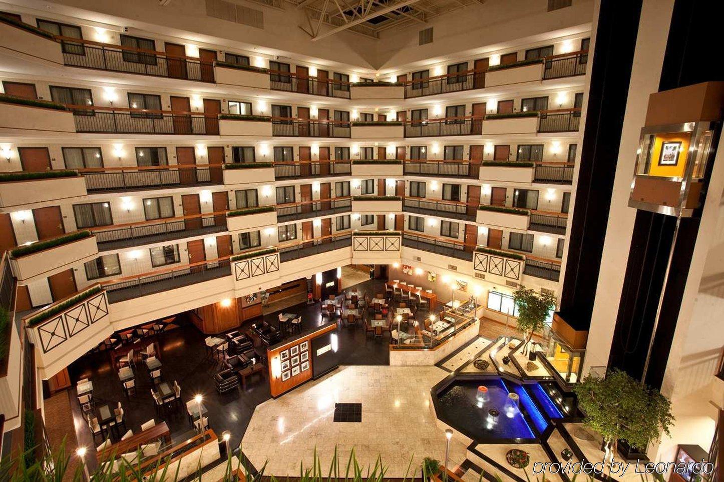 Embassy Suites By Hilton Louisville East Interior photo